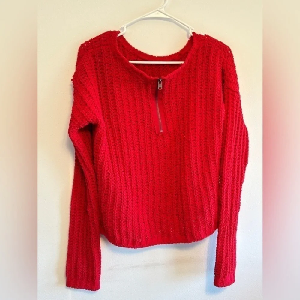 Abercrombie & Fitch‎ SZ L Womens Bright Red Open Weave